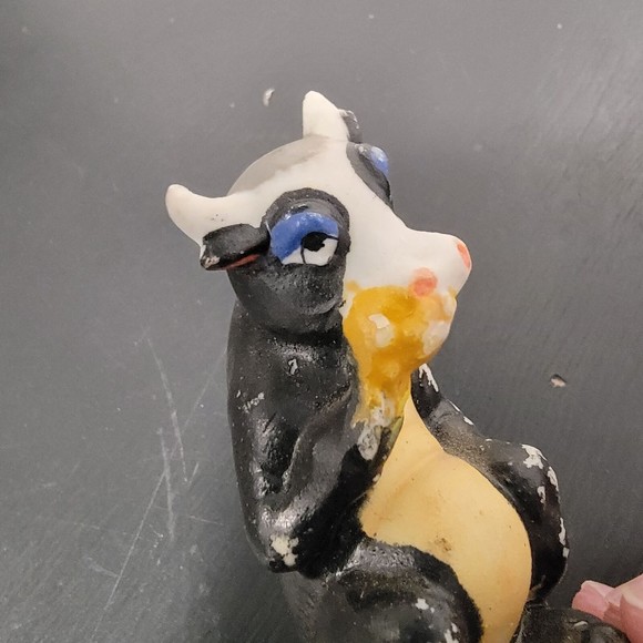 Porcelain Bisque Antique Cow Black Yellow Japan Free Standing Miniature Figurine - Picture 6 of 7
